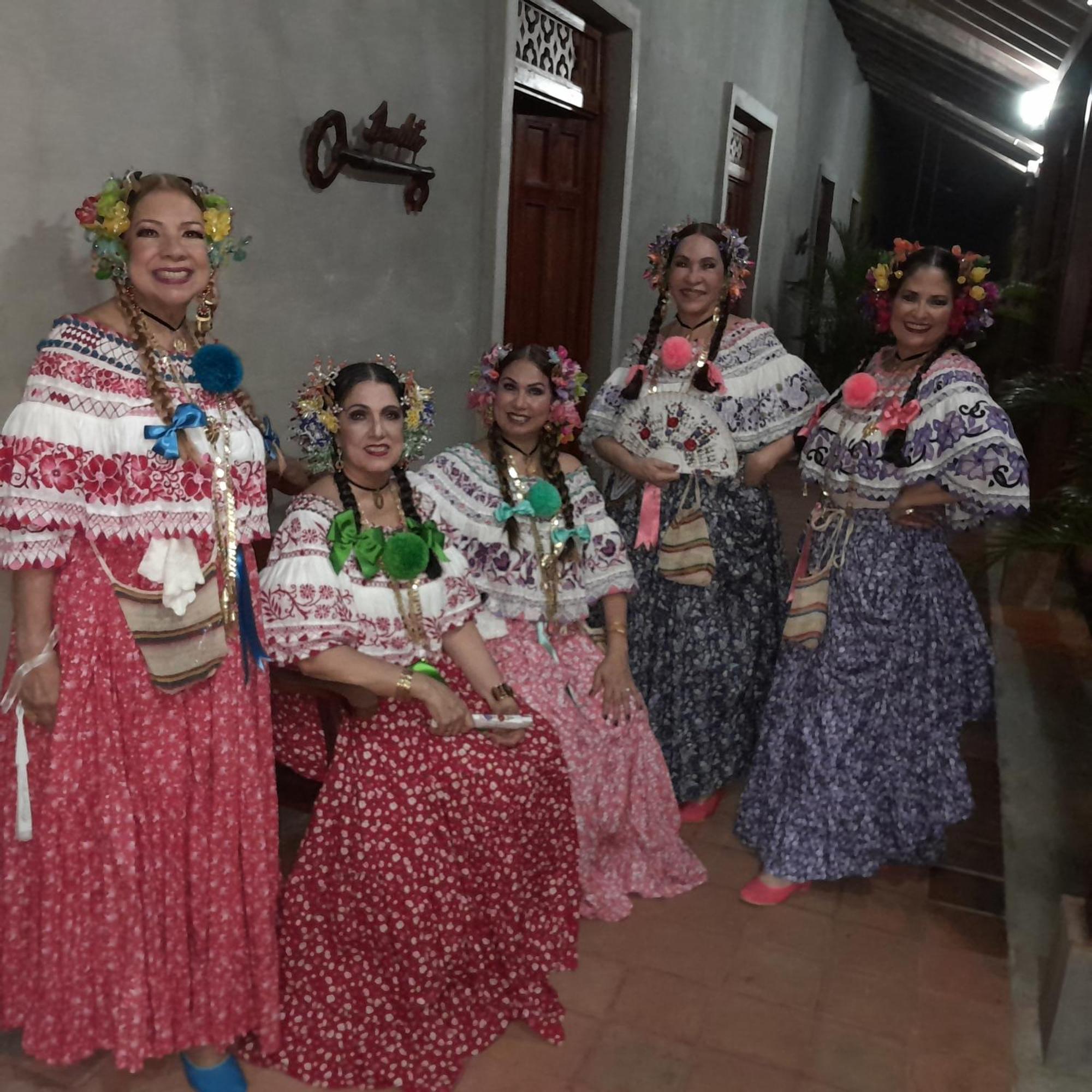 Hostel Kimmell / Hostal Familiar La Casita De Los Kimmell Лас-Таблас Экстерьер фото