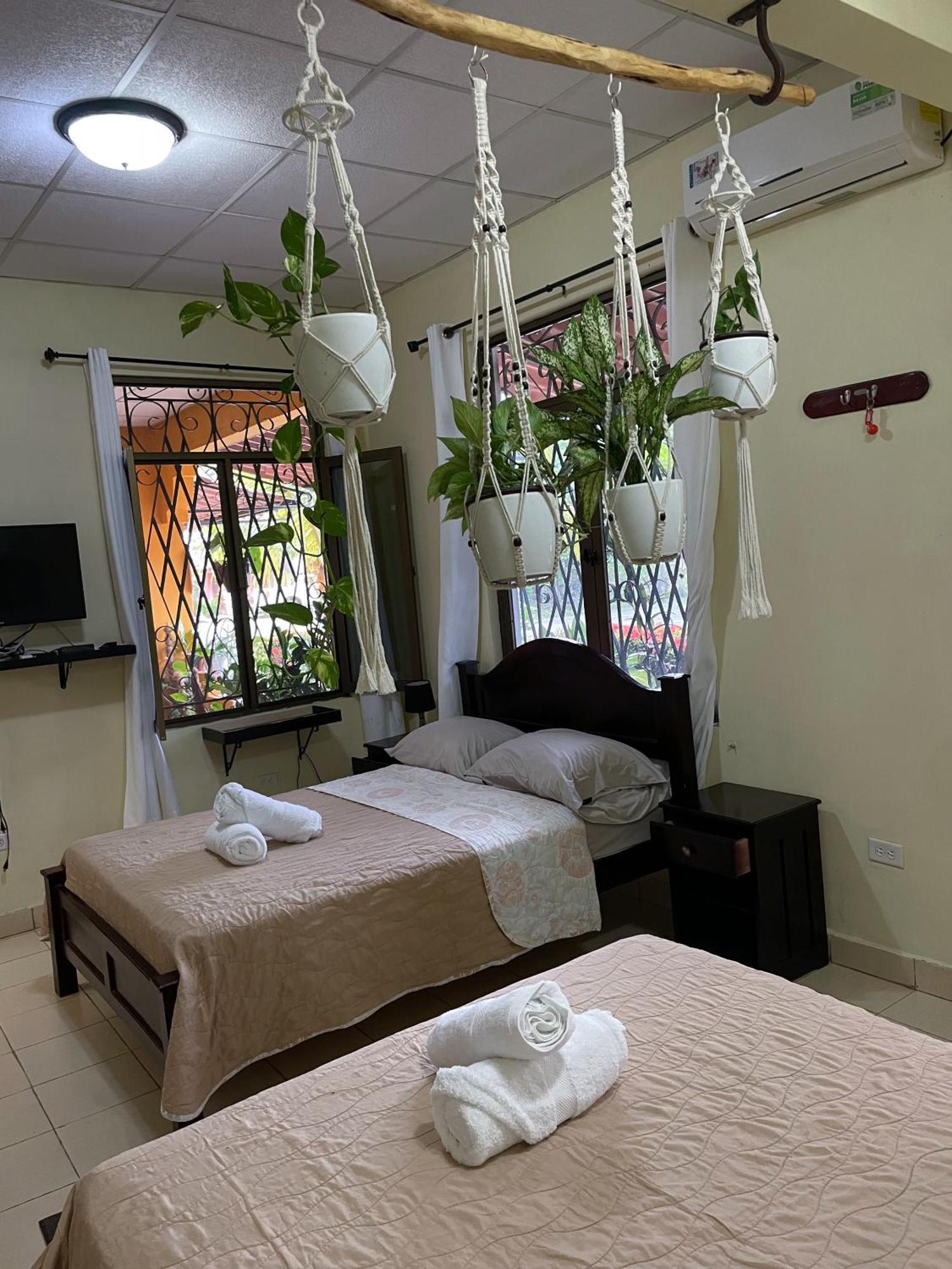 Hostel Kimmell / Hostal Familiar La Casita De Los Kimmell Лас-Таблас Номер фото